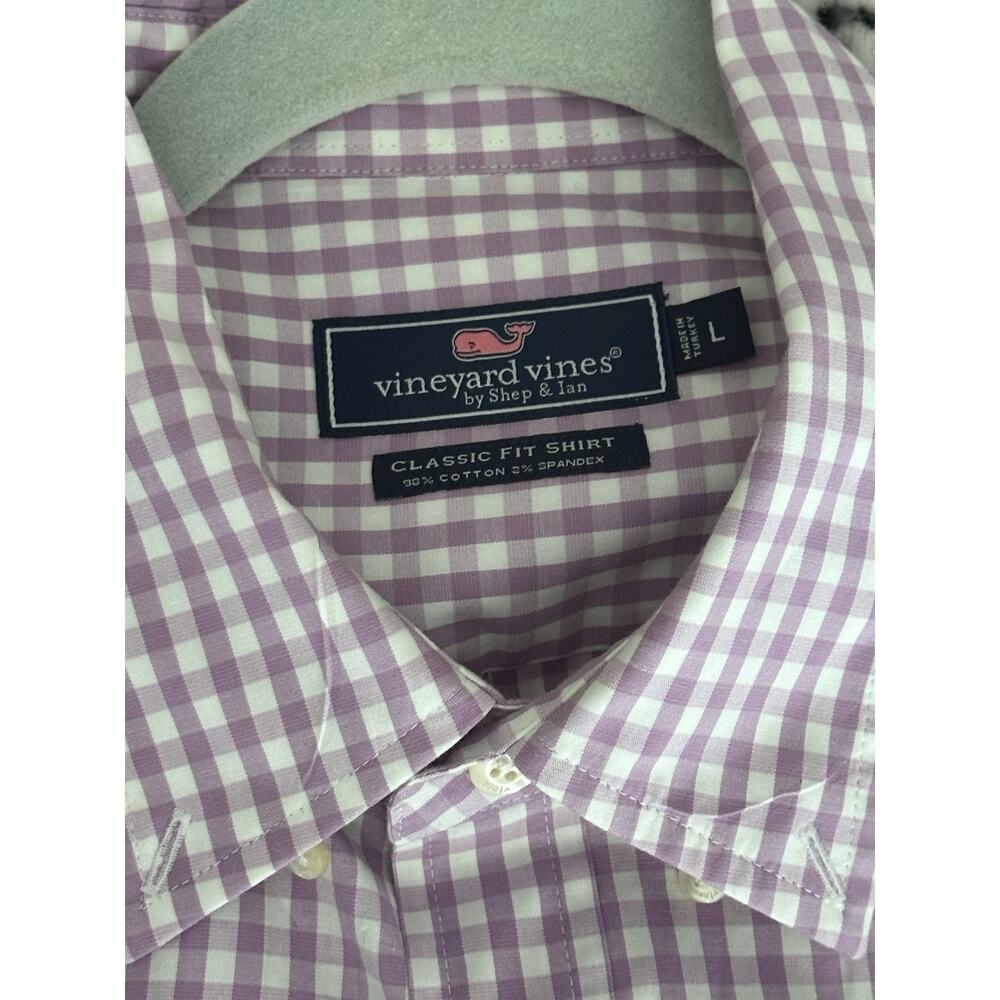 Vineyard vines purple and white long sleeve button-down size large Classic Cut